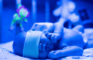 ewborn-under-phototherapy-lights-for-jaundice-treatment